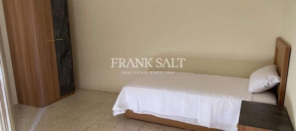 5 bedrooms Townhouse in Zebbug, Malta No. 7685 7