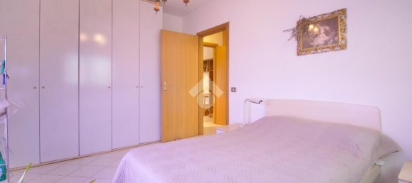 2 rooms Apartment in Reggio Emilia, Italy No. 2419 24