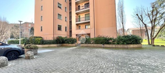 2 rooms Apartment in Reggio Emilia, Italy No. 2419 38