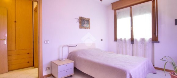 2 rooms Apartment in Reggio Emilia, Italy No. 2419 27