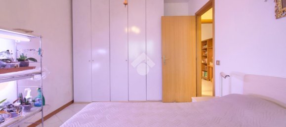 2 rooms Apartment in Reggio Emilia, Italy No. 2419 21