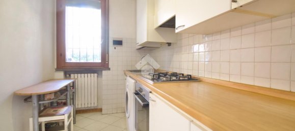 2 rooms Apartment in Reggio Emilia, Italy No. 2419 17
