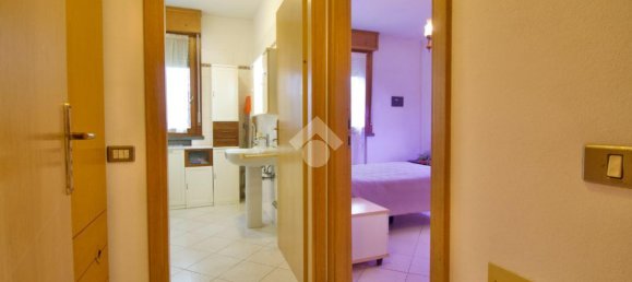 2 rooms Apartment in Reggio Emilia, Italy No. 2419 29