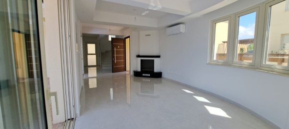 Casa de 3 dormitorios en Kissonerga, Cyprus No. 9595 4