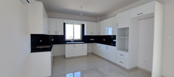 Casa de 3 dormitorios en Kissonerga, Cyprus No. 9595 16