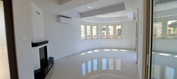 Casa de 3 dormitorios en Kissonerga, Cyprus No. 9595 10