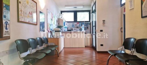 5 rooms Commercial property in Parma, Italy No. 332584 8