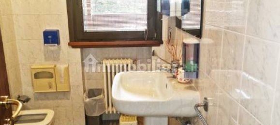 5 rooms Commercial property in Parma, Italy No. 332584 28