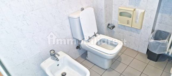 5 rooms Commercial property in Parma, Italy No. 332584 29