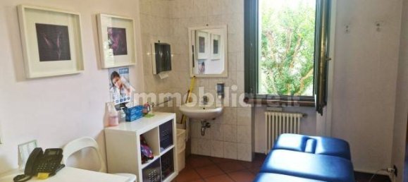 5 rooms Commercial property in Parma, Italy No. 332584 14