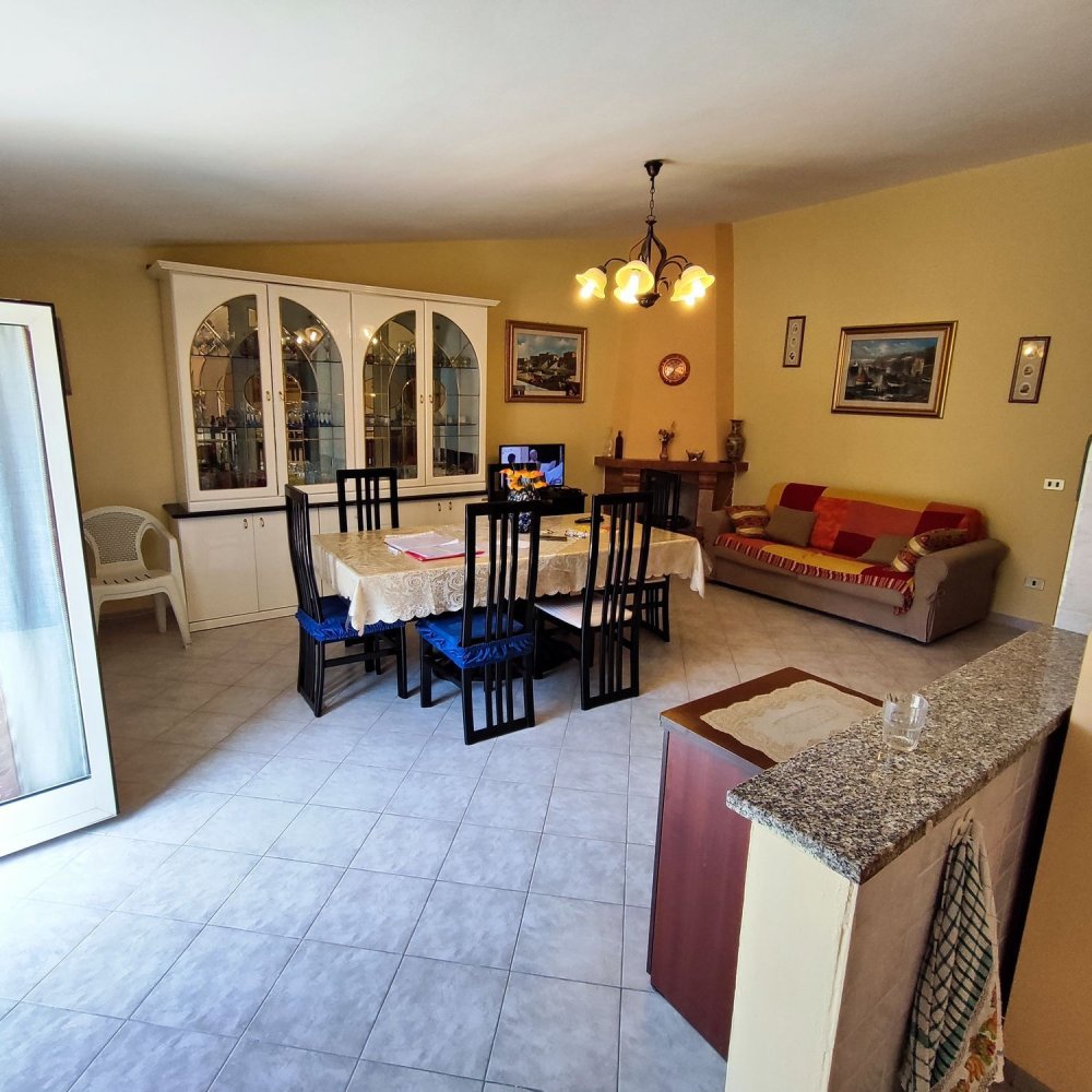 Ático de 3 dormitorios en Montemarano, Italy No. 372235