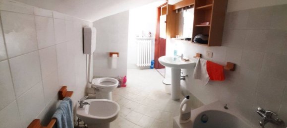 2 Schlafzimmer Wohnung in Sant'Angelo Lodigiano, Italy, Nr. 364623 5