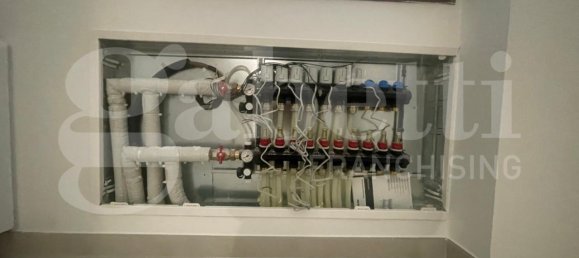 3 rooms Apartment in Oristano, Italy No. 35406 8