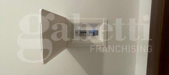 3 rooms Apartment in Oristano, Italy No. 35406 2