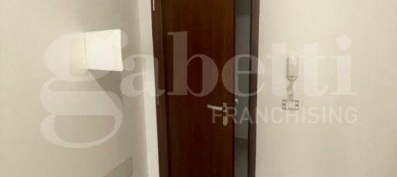 3 rooms Apartment in Oristano, Italy No. 35406 3