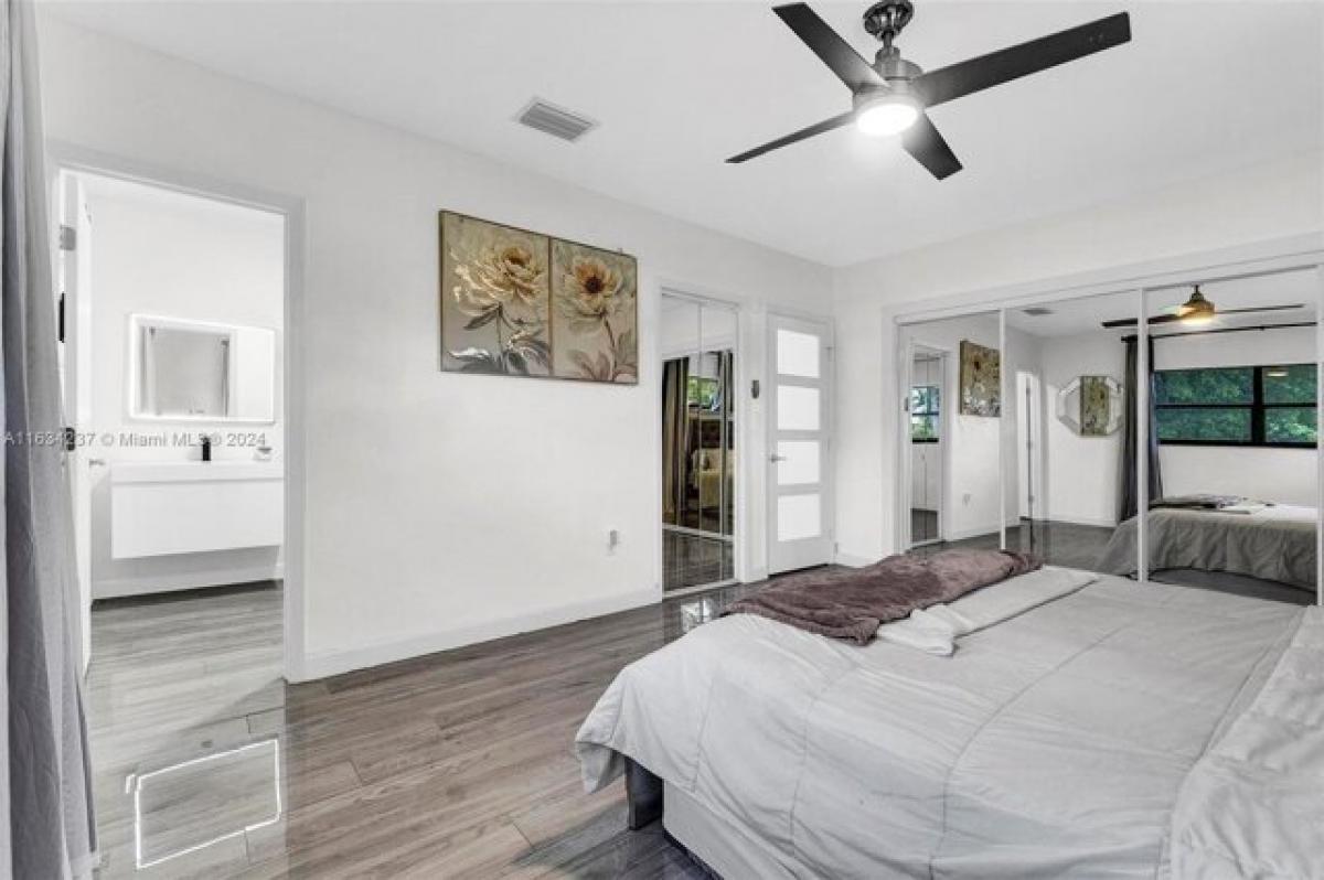 3 bedrooms House in North Miami Beach, USA No. 415912