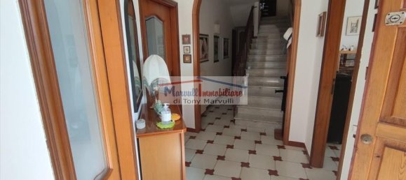 9 rooms House in Cassano delle Murge, Italy No. 143158 3