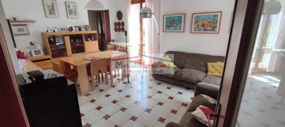 9 rooms House in Cassano delle Murge, Italy No. 143158 4