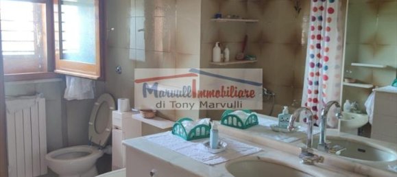 9 rooms House in Cassano delle Murge, Italy No. 143158 17