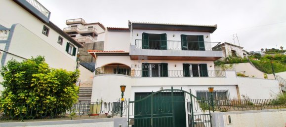 Villa de 5 dormitorios en Funchal, Portugal No. 141409 2