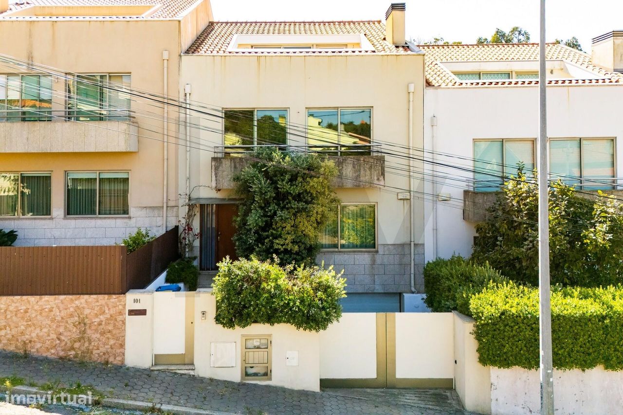 4 chambres Maison à Vila Nova de Gaia, Portugal No. 353868