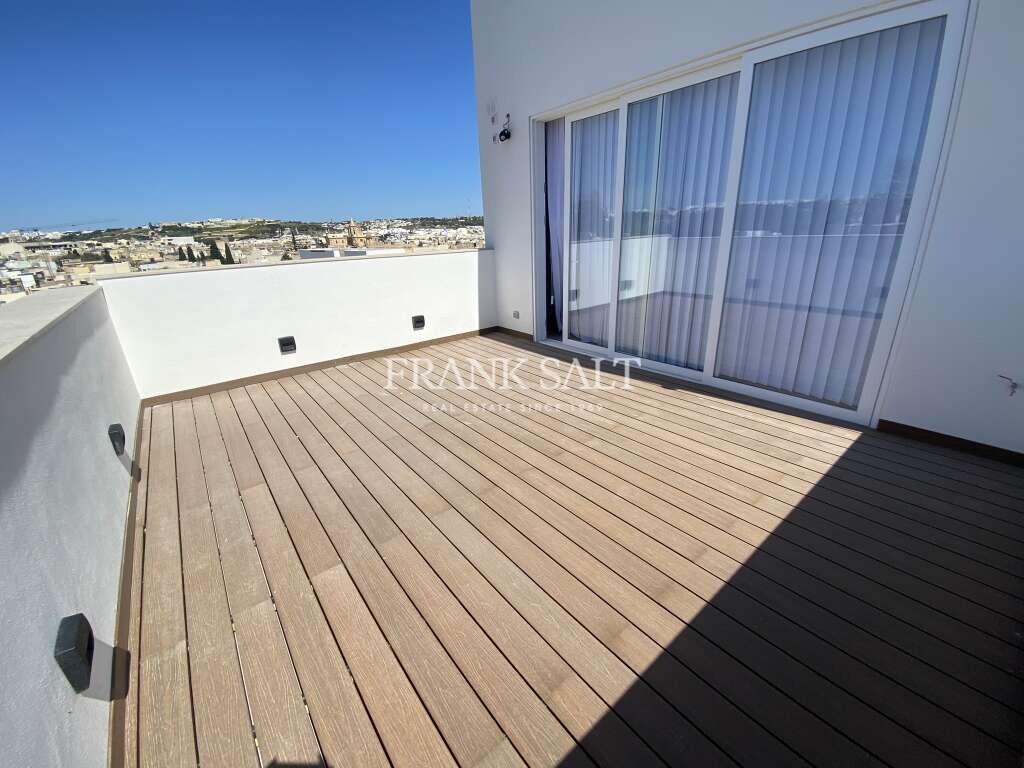 3 bedrooms Penthouse in Balzan, Malta No. 10167