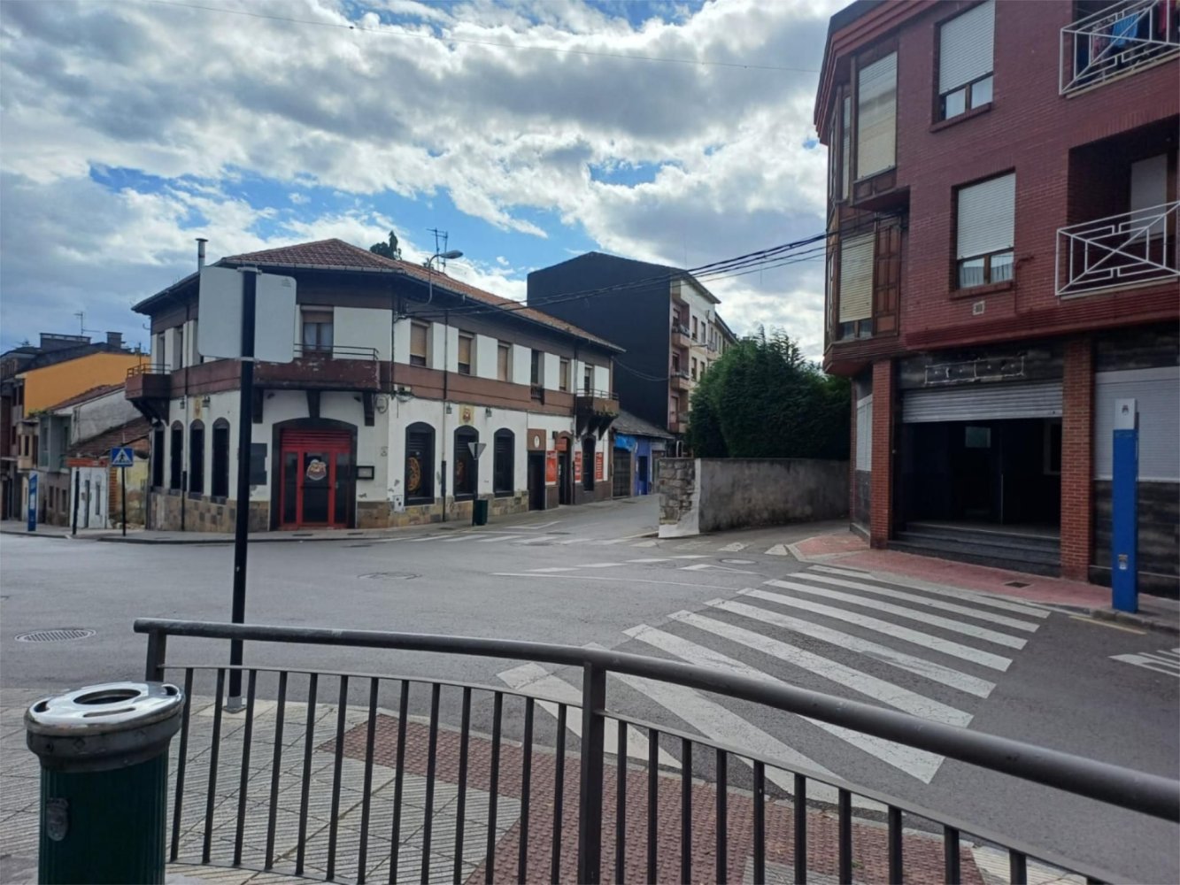 Propriété commerciale à Oviedo, Spain 500m² No. 216471