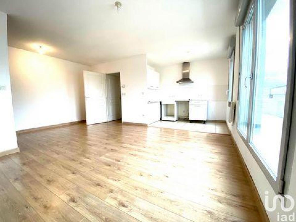 Studio in the Condo in Reims, France No. 36084