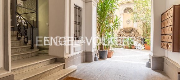 3 rooms Commercial property in Rome, Italy No. 63821 6