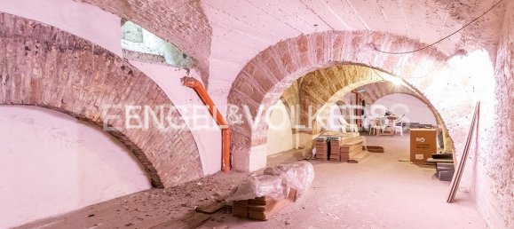 3 rooms Commercial property in Rome, Italy No. 63821 3