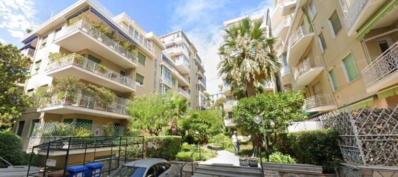 3 rooms Penthouse in Sanremo, Italy No. 258407 3