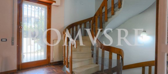 3 Schlafzimmer Villa in Rome, Italy, Nr. 303680 18