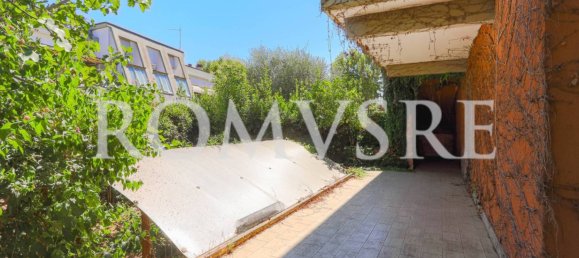 3 Schlafzimmer Villa in Rome, Italy, Nr. 303680 7