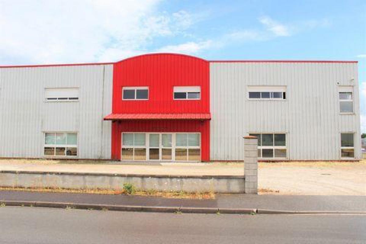 Büro in Lure, France 1456m², Nr. 21296