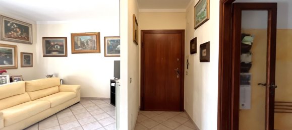 Apartamento de 4 dormitorios en Pontedera, Italy No. 359886 12