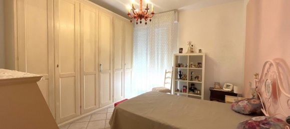 Apartamento de 4 dormitorios en Pontedera, Italy No. 359886 28