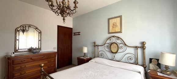 Apartamento de 4 dormitorios en Pontedera, Italy No. 359886 24