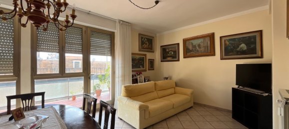 Apartamento de 4 dormitorios en Pontedera, Italy No. 359886 4