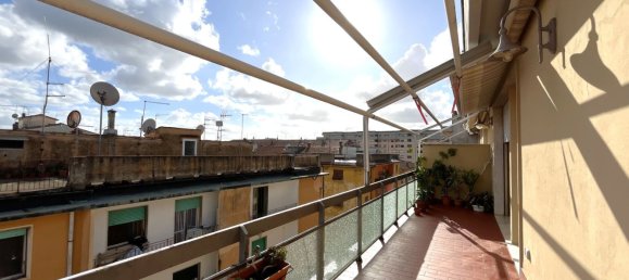 Apartamento de 4 dormitorios en Pontedera, Italy No. 359886 15