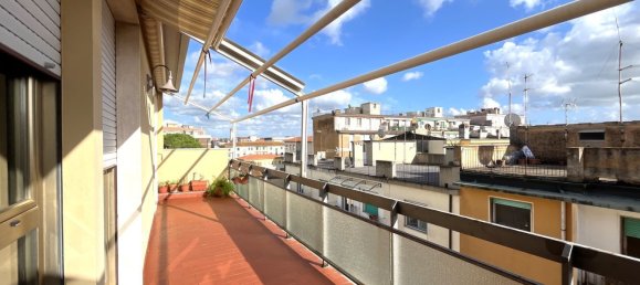 Apartamento de 4 dormitorios en Pontedera, Italy No. 359886 14