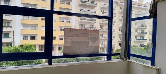 162m² Office in Lisbon, Portugal No. 68346 5