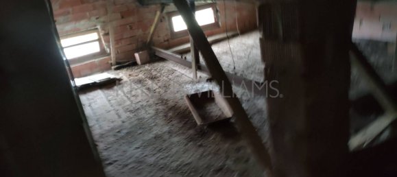 Villa de 3 dormitorios en Aulla, Italy No. 349456 2