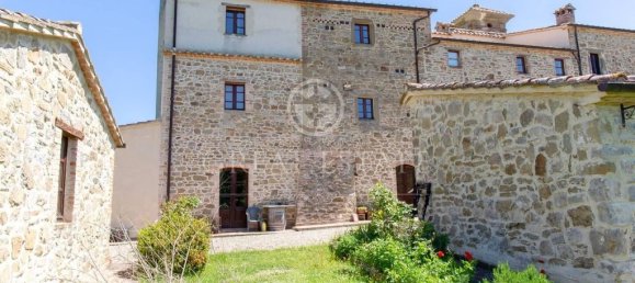 Edificio de 5 habitaciónes en Lisciano Niccone, Italy No. 233385 14