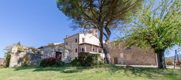 Edificio de 5 habitaciónes en Lisciano Niccone, Italy No. 233385 7