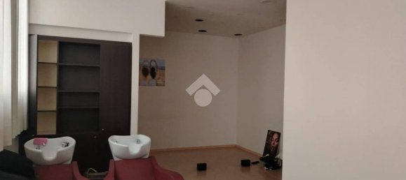 5 rooms Commercial property in Campi Bisenzio, Italy No. 356291 7