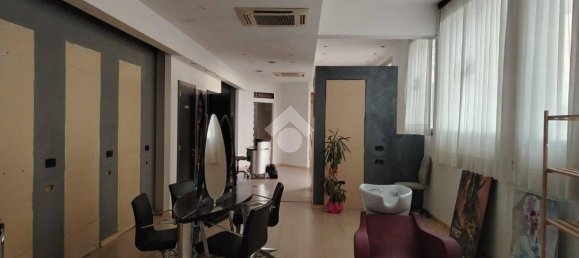 5 rooms Commercial property in Campi Bisenzio, Italy No. 356291 20