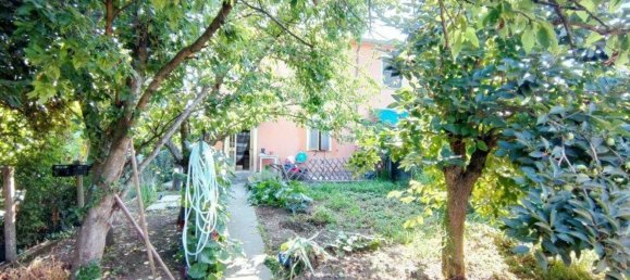 3 rooms Apartment in Fiesso Umbertiano, Italy No. 309346 16