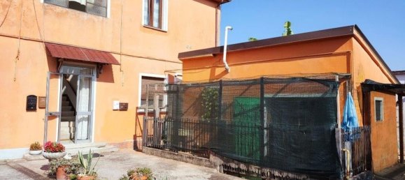 3 rooms Apartment in Fiesso Umbertiano, Italy No. 309346 2