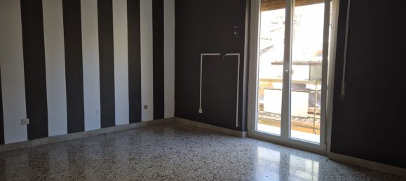 Apartamento de 4 divisões em Termini Imerese, Italy N.º 301116 9