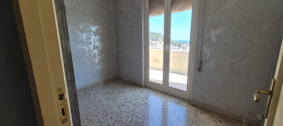 Apartamento de 4 divisões em Termini Imerese, Italy N.º 301116 8